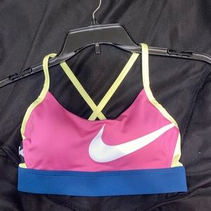 NIKE DRY-FIT SPORTS BRA